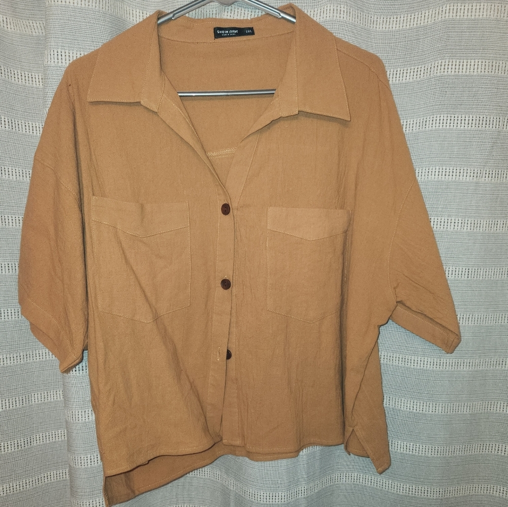 Womens Linen cropped button up